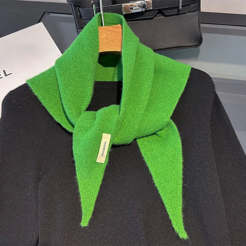 La Mini-écharpe Triangle 100% Laine