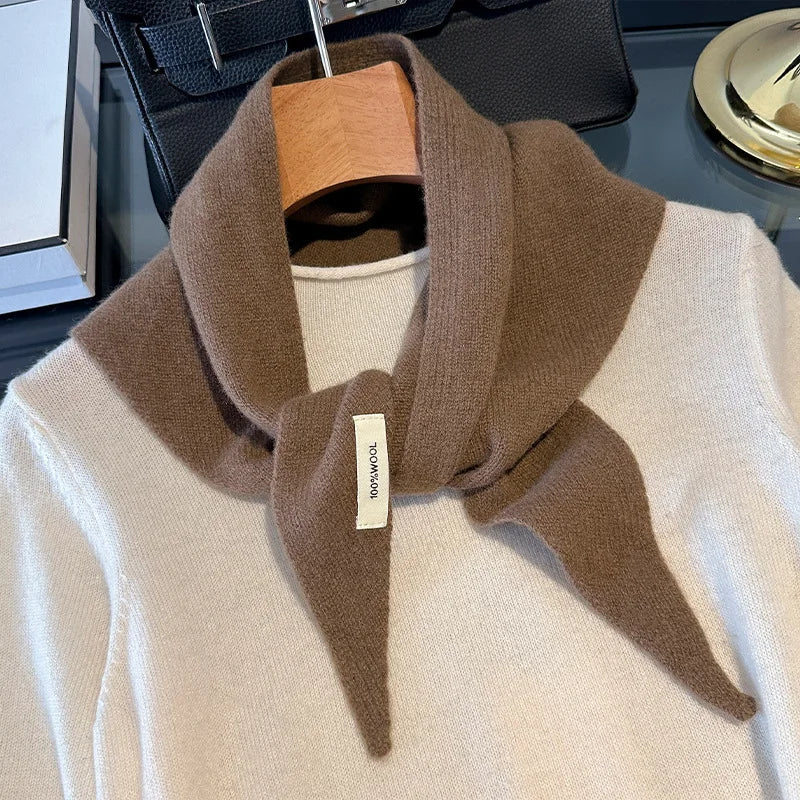 La Mini-écharpe Triangle 100% Laine