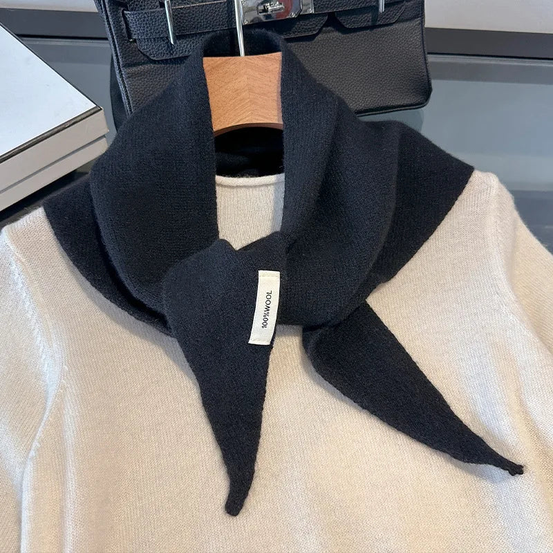 La Mini-écharpe Triangle 100% Laine